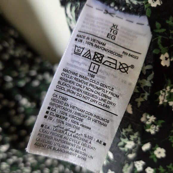 EUC LIKE NEW OLD NAVY SOFT DITSY FLORAL DRESS SIZE XL - Picture 14 of 16